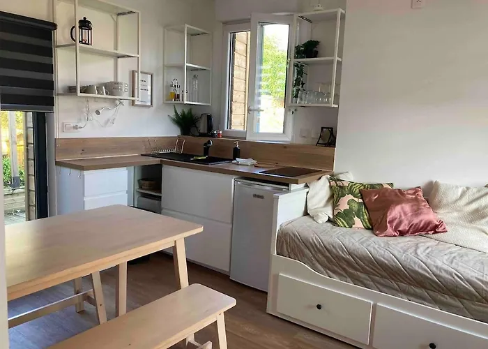 Maisonnette Individuelle 度假居 Carpiquet